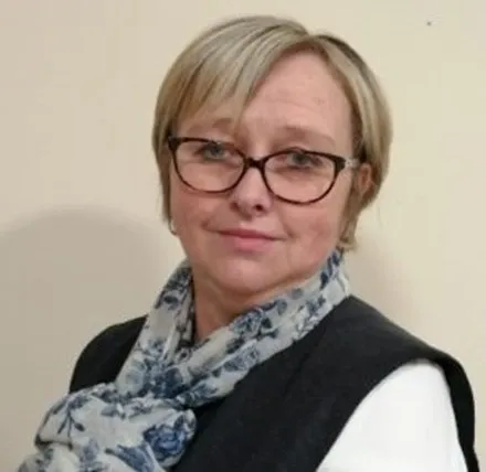 Caroline Dhir (School Business Manager)